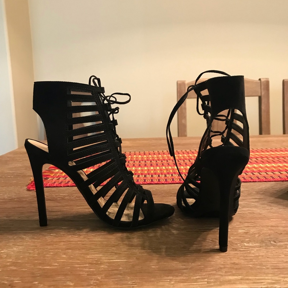 Forever 21 stiletto high heels black size 6.5